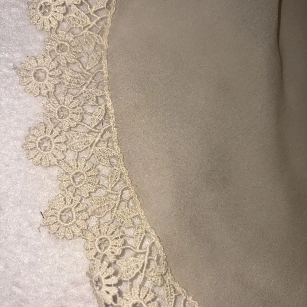 Antique Beautiful Doilies Handmade crocheted lace Doilie lot of 6 Sheer Floral